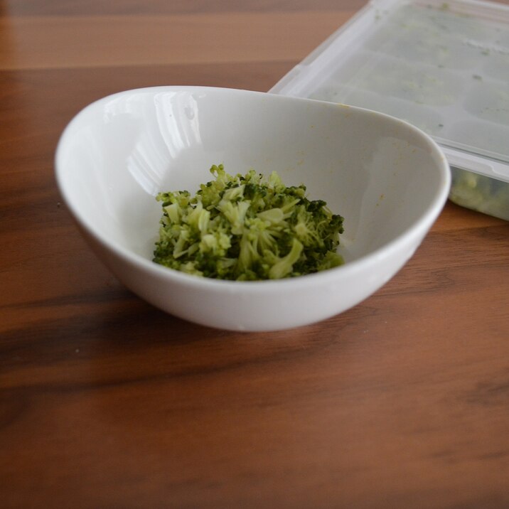 離乳食中期 グリーンアスパラガス 冷凍保存法 レシピ 作り方 By はるままぽん 管理栄養士 楽天レシピ 離乳食中期 グリーンアスパラガス 冷凍保存法 レシピ 作り方 By はるままぽん 管理栄養士 楽天レシピ